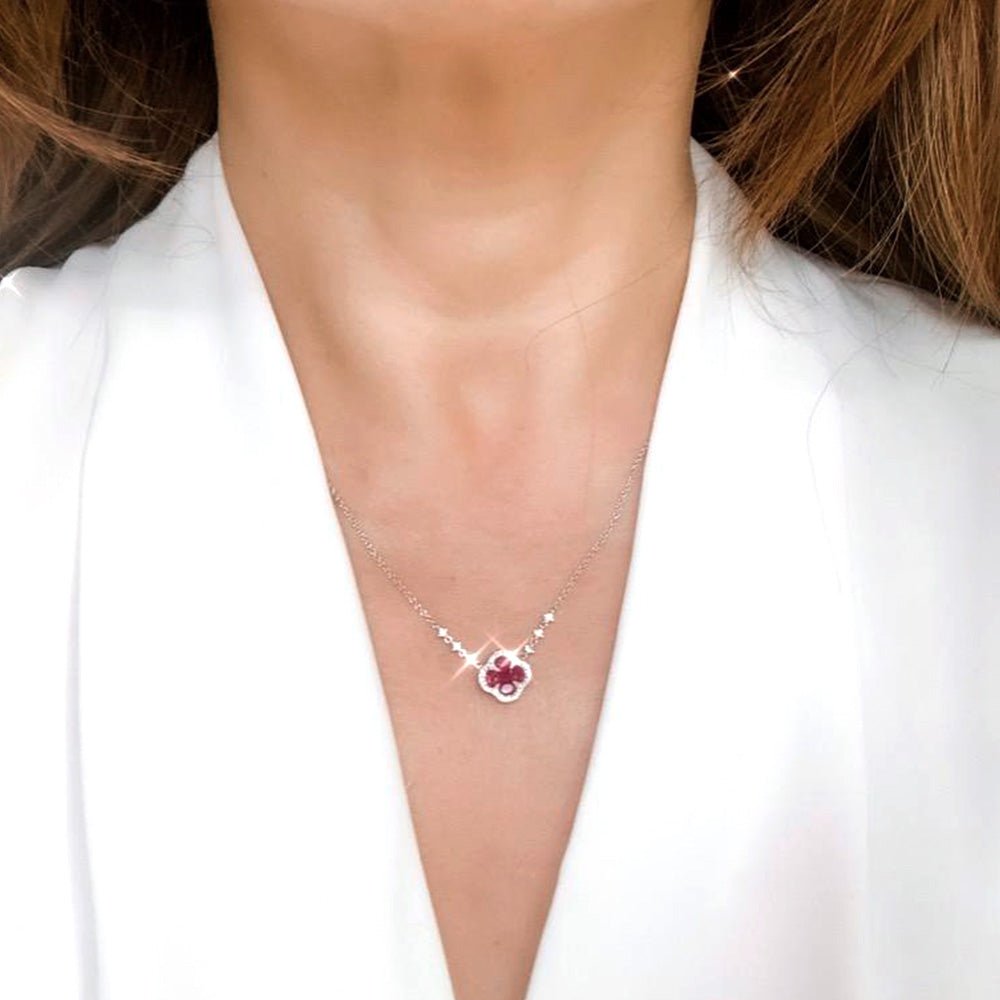 Clover Emerald and Diamond Necklace in 18k Gold - Kura Jewellery