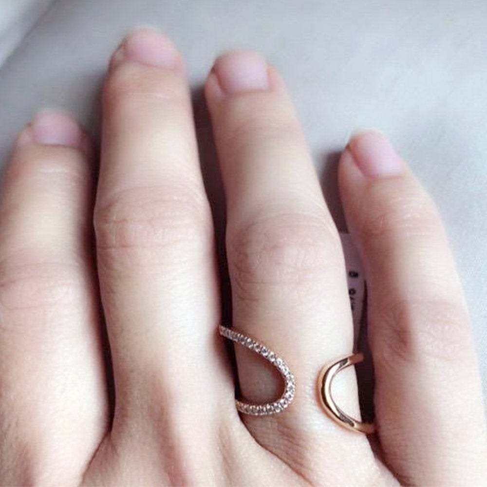 Lilja Ring with Diamonds in 18K Gold - Kura Jewellery