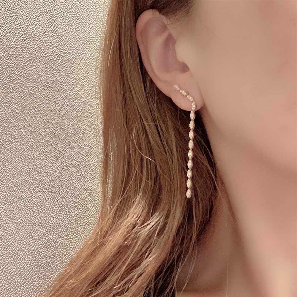 Lucia Long Earrings with Diamond in 18K Gold